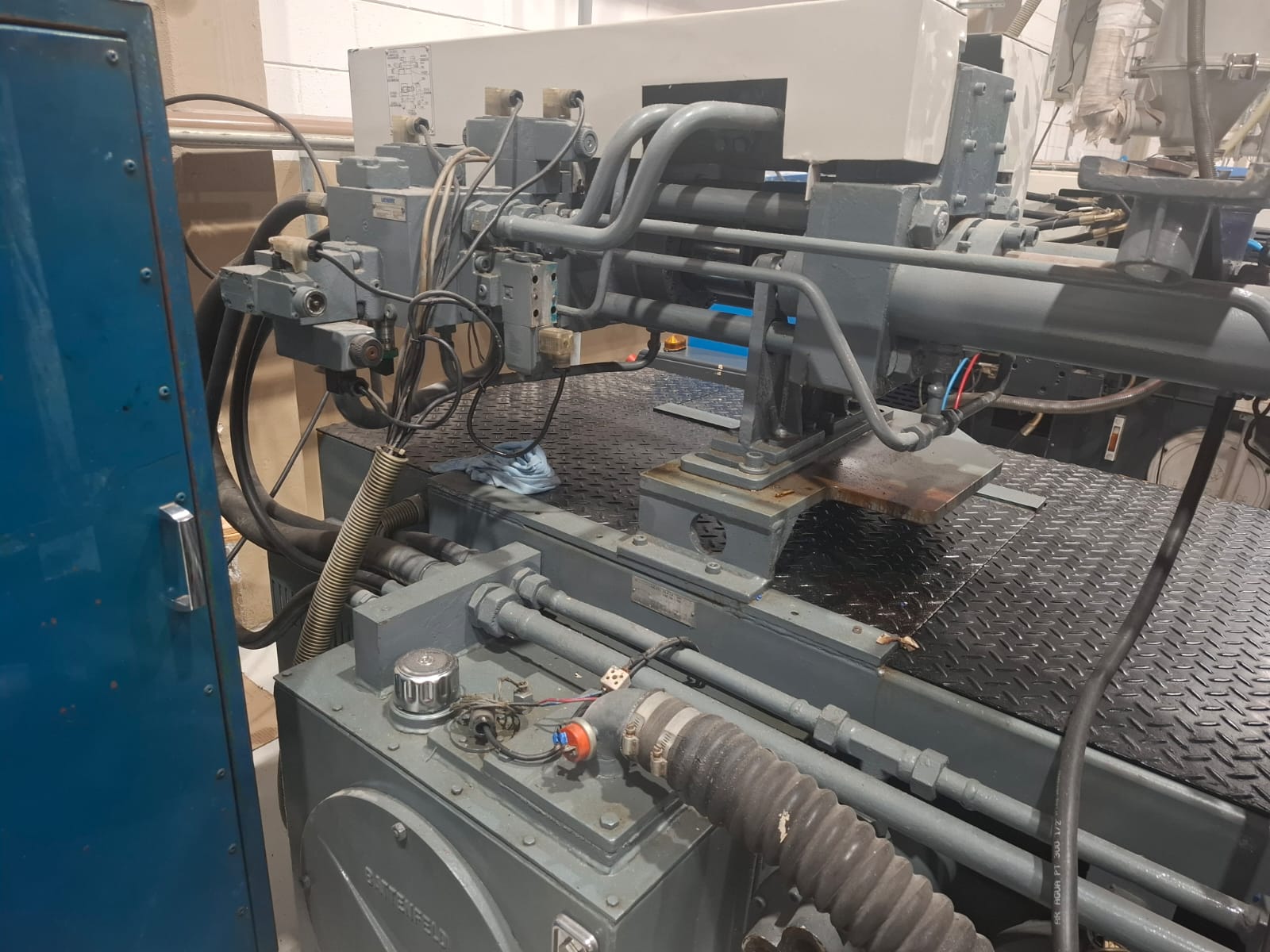Injetora Battenfeld 70 ton